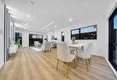 Vendors super motivated to sell, Brandnew standalone 4 beds 2.5 baths home with garage, 106B Edgewater Drive Pakuranga, Auckland