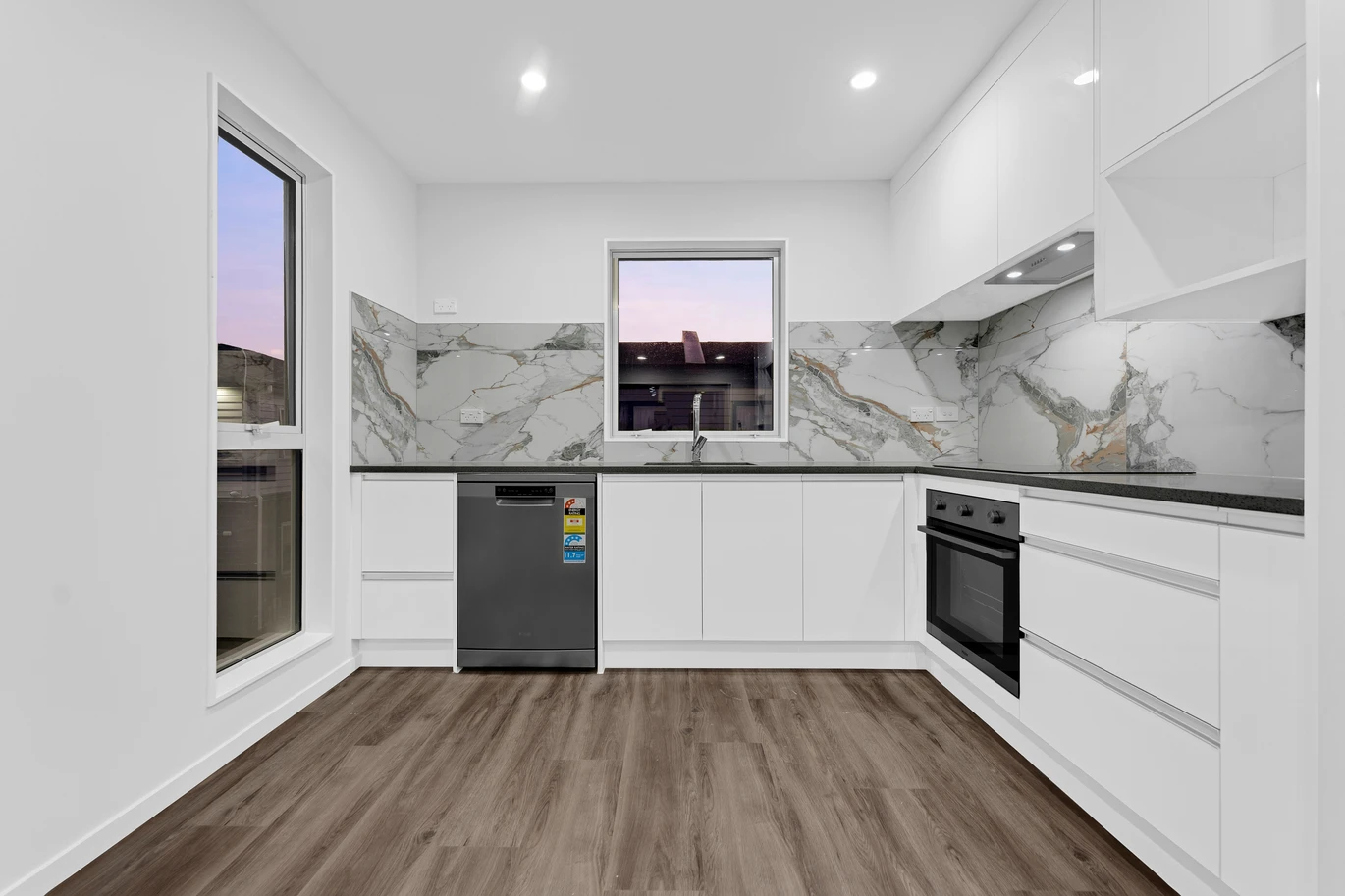 Enquiries over $750,000, Brandnew 3 beds + Large study 2.5 baths home with carport, move-in ready, Lot 5/8 Reeves Avenue Papatoetoe, Auckland