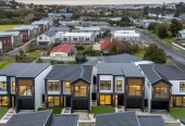 Vendors super motivated to sell, Brandnew standalone 4 beds 2.5 baths home with garage, 106B Edgewater Drive Pakuranga, Auckland