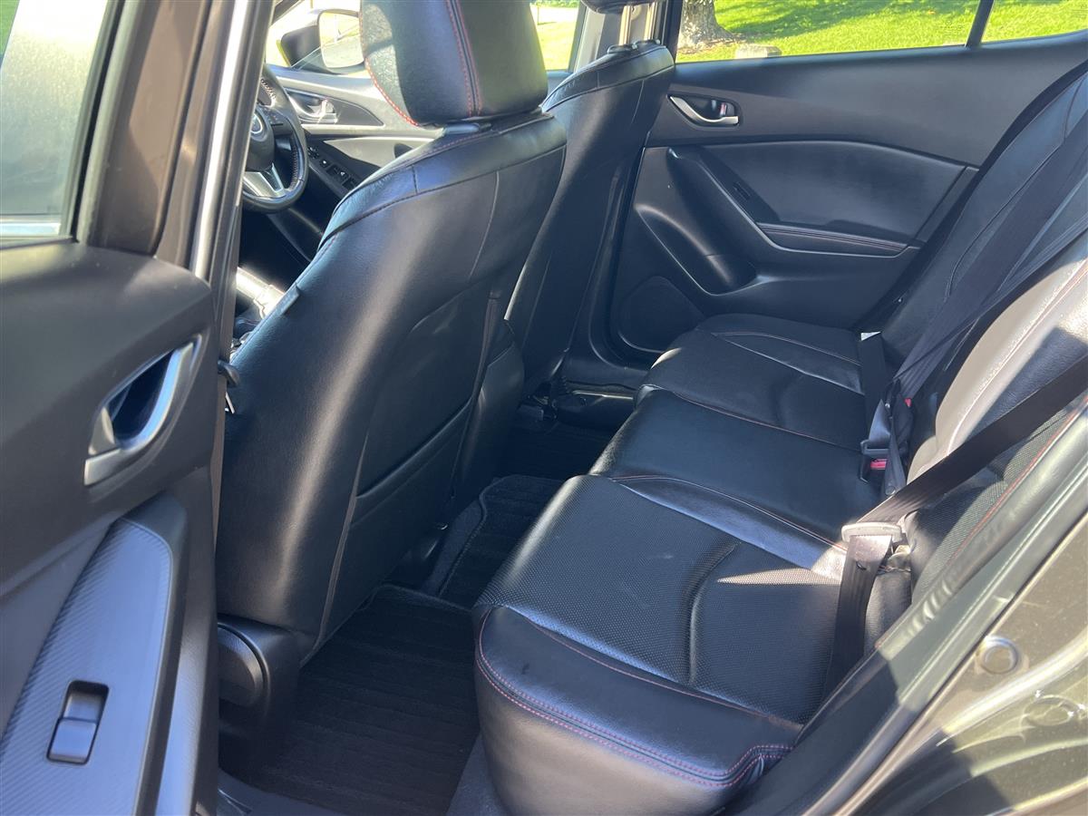 2014 Mazda Axela HIGH SPEC HUD LEATHER SEATS Sedan Automatic, Hybrid, 2,000 cc, 53,981 km
