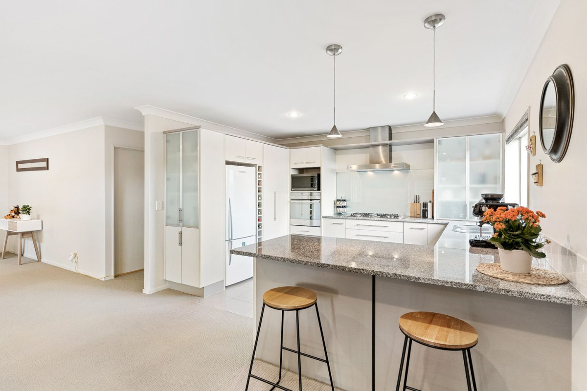 Kingsley-Built Family Haven in Mission Heights, Offered by its first owner since new, 4 beds 2.5 baths house with double garage, 11 Amaretto Avenue, Flat Bush, Auckland