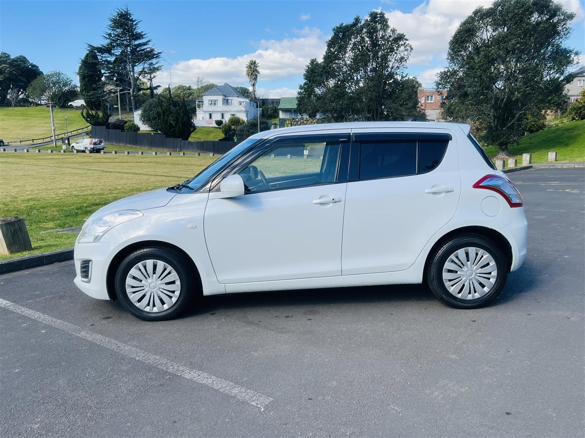 2015 Suzuki Swift 54000 KMS ONLY PUSH BUTTON START Hatchback Automatic, 1,200 cc