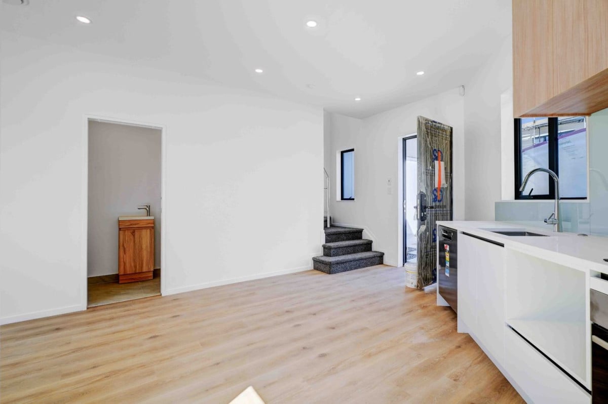 Brandnew standalone 2 beds 1.5 baths home with car park, 19 Aratuhia Lane, Papakura, Auckland