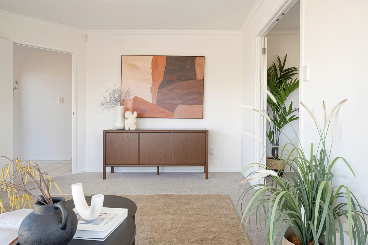 Deceased Estate For Sale After 21 Years, 580m2 section, Brick and tile 4 beds 2 baths house with double garage, 7 Fairford Avenue, Henderson, Auckland