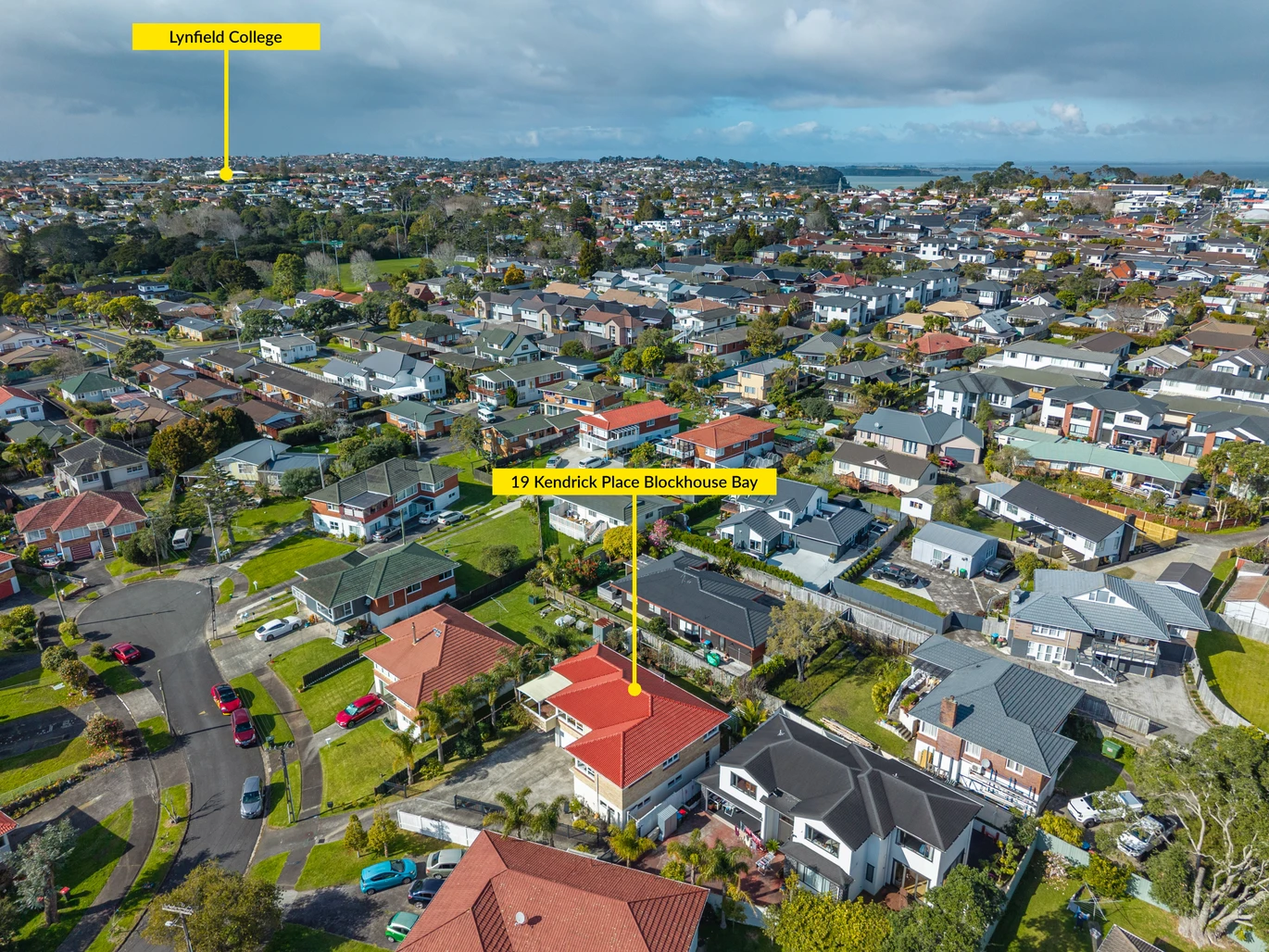 574m2 section, 5 beds 2 baths house with double garage, 19 Kendrick Place Blockhouse Bay, Auckland