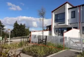 For rent, 4 beds 2 baths townhouse with garage, Available now, 45 Observation Green , Hobsonville, Auckland
