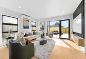 Brandnew standalone 3 beds 2.5 baths home with garage, 20C Castleford Street Green Bay, Auckland