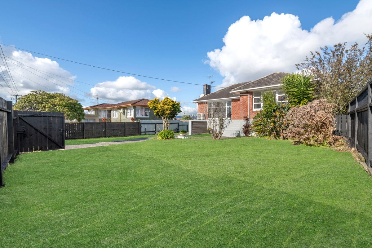 749m2 section, Brick and tile 3 beds 1 bath house with garage, 12 Clayton Road, Manurewa, Auckland