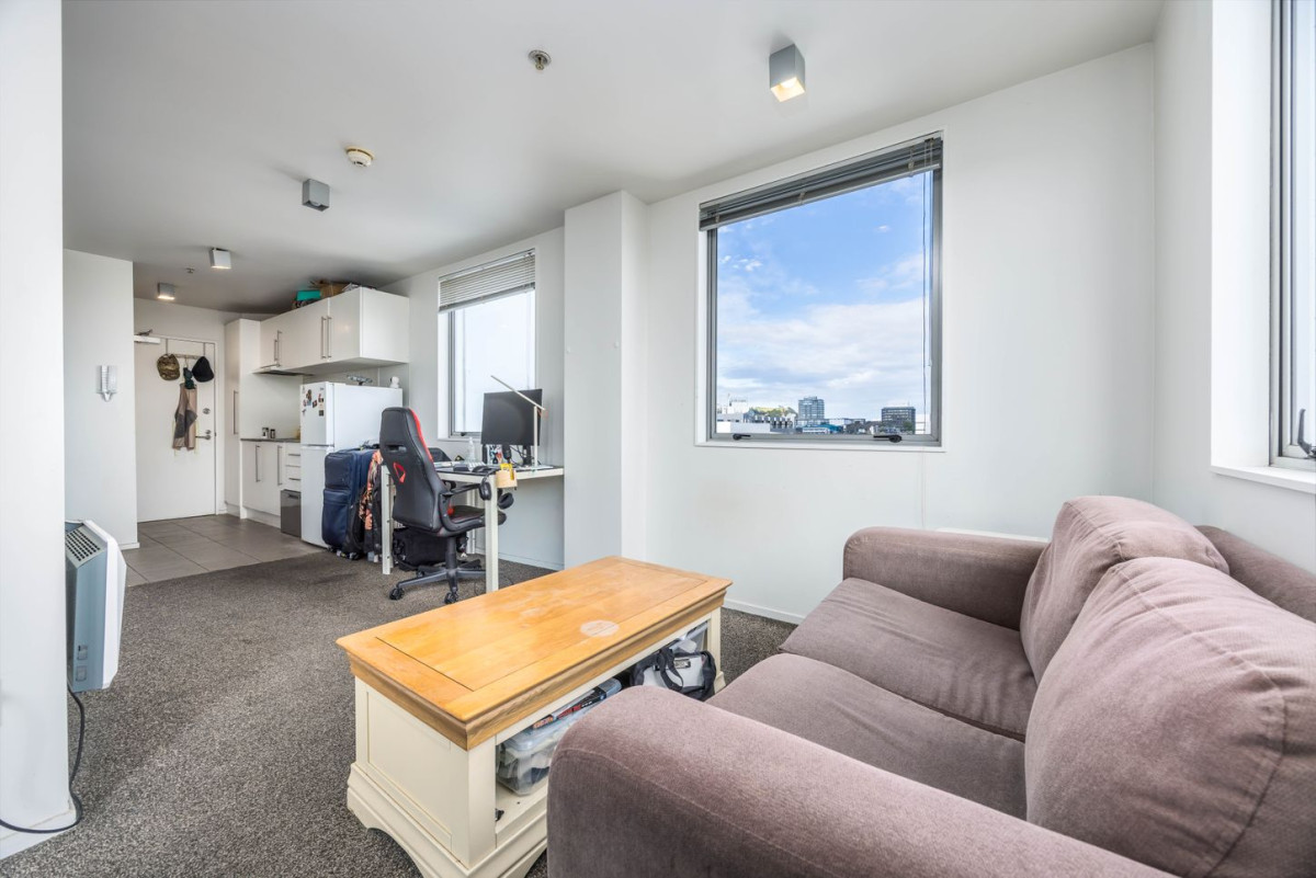 Double Grammar school zone (AGS & AGGS), 40m2 1 bed 1 bath apartment with car park, 12J/15 City Road, Auckland Central, Auckland