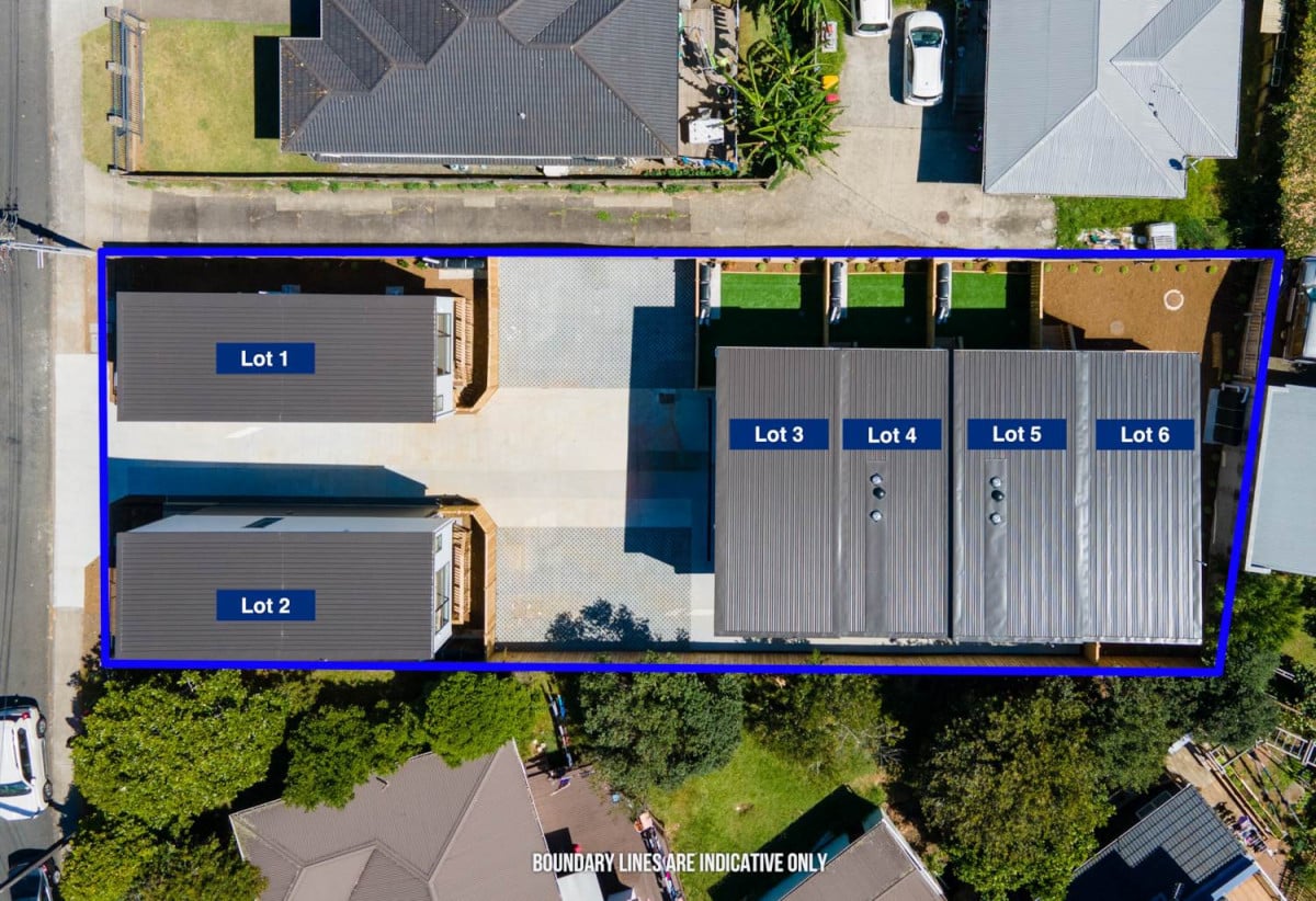 For rent, No smoking allowed. Pets considered on request. 3 beds 2 baths townhouse with car park, available now, 71A Cornwall Road, Papatoetoe, Auckland