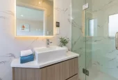For rent, No smoking, 4 beds 3 baths townhouse, Available from 7 Sep, 61 Kawiti Avenue, Point England, Auckland