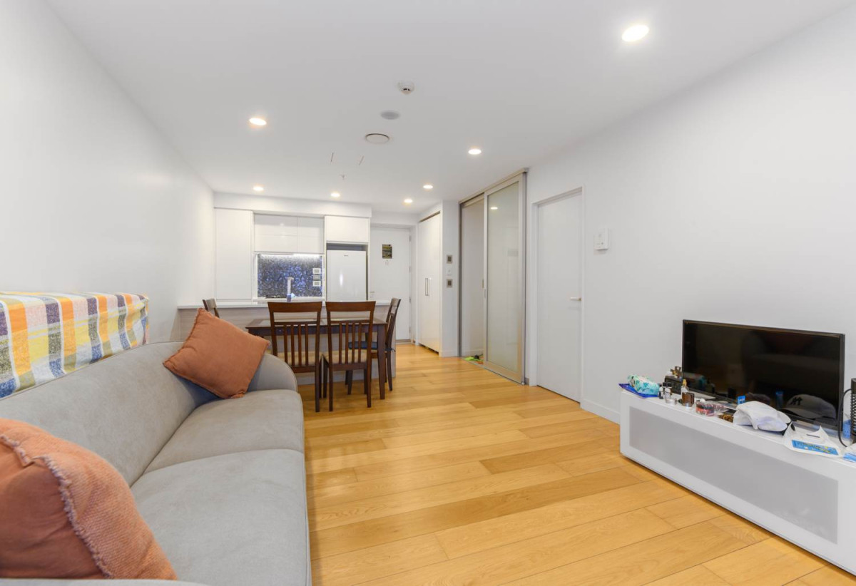Double Grammar school zone (AGS & EGGS), 61m2 2 beds 2 baths apartment, 0.3 km to Auckland Grammar, Easy walks to Newmarket, 106/10 Lion Place, Epsom, Auckland