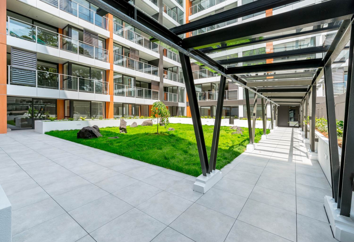 Double Grammar school zone (AGS & EGGS), 61m2 2 beds 2 baths apartment, 0.3 km to Auckland Grammar, Easy walks to Newmarket, 106/10 Lion Place, Epsom, Auckland
