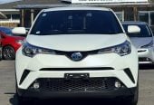 2017 Toyota C-HR HYBRID**Cruise Control**Leather & Heating Seats**Parking Sensors**Factory Fitted Mags** RV/SUV Automatic, 1,797 cc, 83,063 km