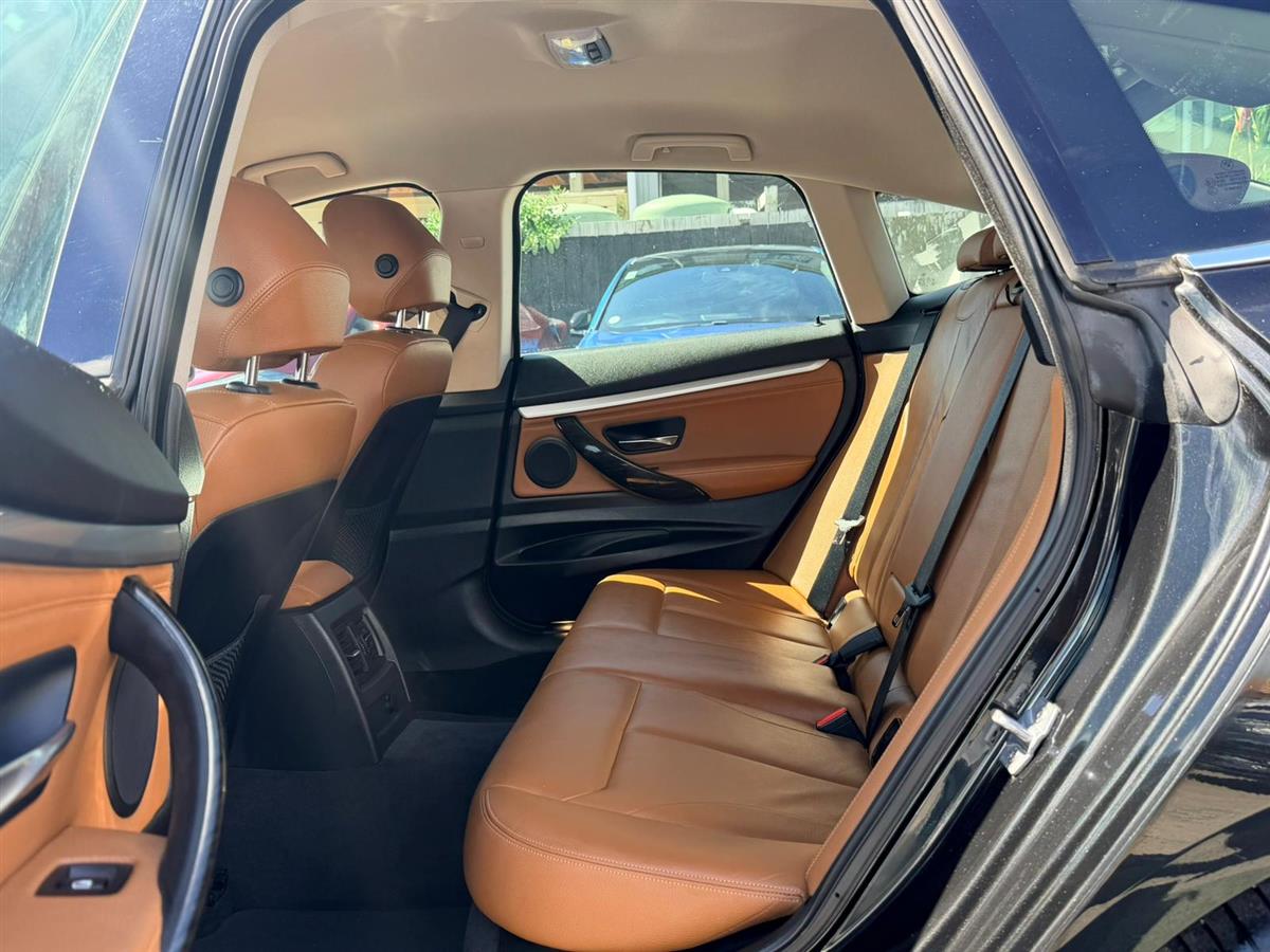 2013 BMW 320i **GT**Leather Seats**Reversing Camera* Sedan Automatic, 1,997 cc, 81,797 km