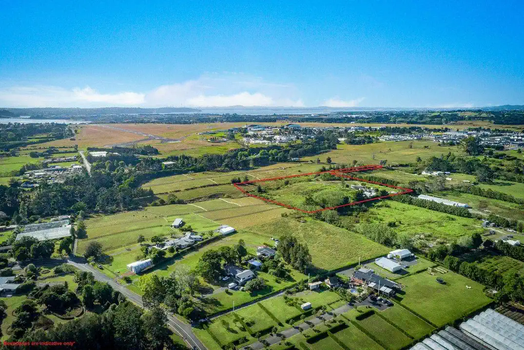 40469m2 Lifestyle section, 5 beds 2 baths home, zoned for Whenuapai Primary School and Hobsonville Secondary School, 123 Totara Road, Whenuapai, Auckland