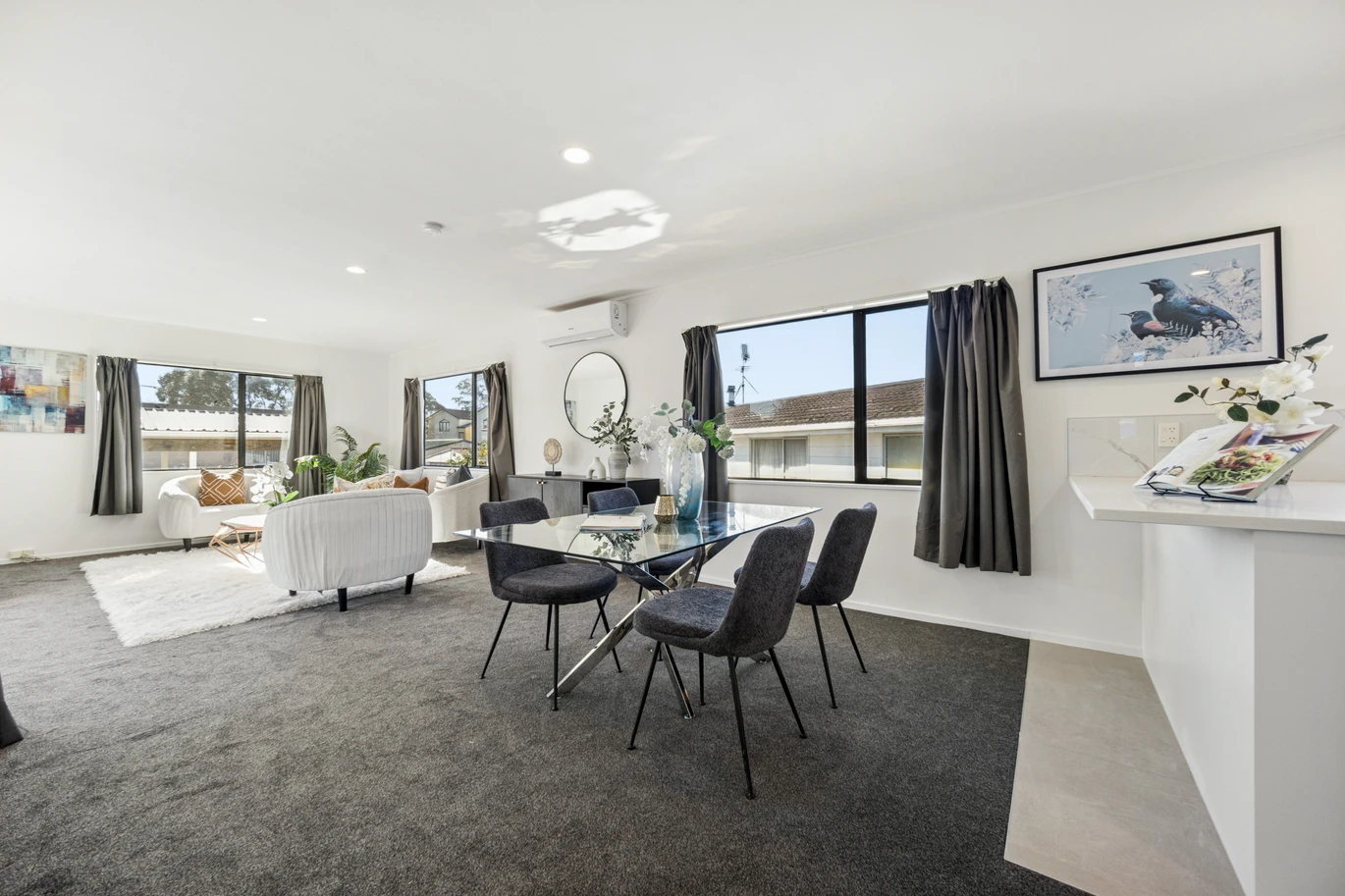 424m2 section, Renovated 3 beds 1 bath house with carport, 20A Glynnbrooke Street Te Atatu South, Auckland