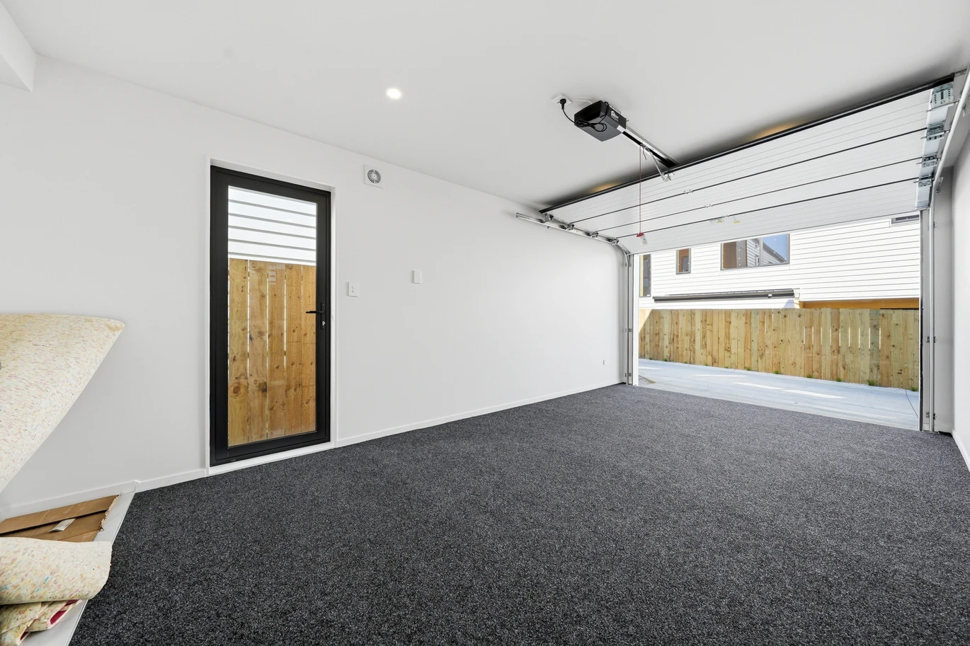 Brandnew standalone 4 beds 2.5 baths home with garage, 3A The Rosebowl Sunnyhills, Auckland