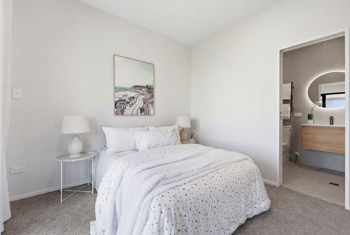 Freehold 5 beds (3 ensuites) 4 baths home with car park, 8/157 Bremner Road, Karaka, Auckland