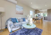 For rent, No smoking, 4 beds 3 baths townhouse, Available from 7 Sep, 61 Kawiti Avenue, Point England, Auckland