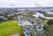 Vendors super motivated to sell, Brandnew standalone 4 beds 2.5 baths home with garage, 106B Edgewater Drive Pakuranga, Auckland