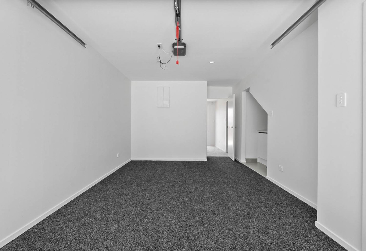 Must sell, 10 Year Stamford Building Warranty Insurance, Brandnew 4 beds 2.5 baths house with garage, Lot4/145 Albany Highway, Albany, Auckland