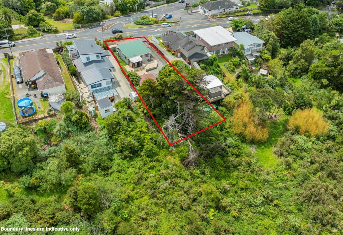 Sea Views, 809m2 section, Affordable 3 beds 2 baths house with standalone double garage, 517 Whangaparoa Road, Stanmore Bay, Auckland