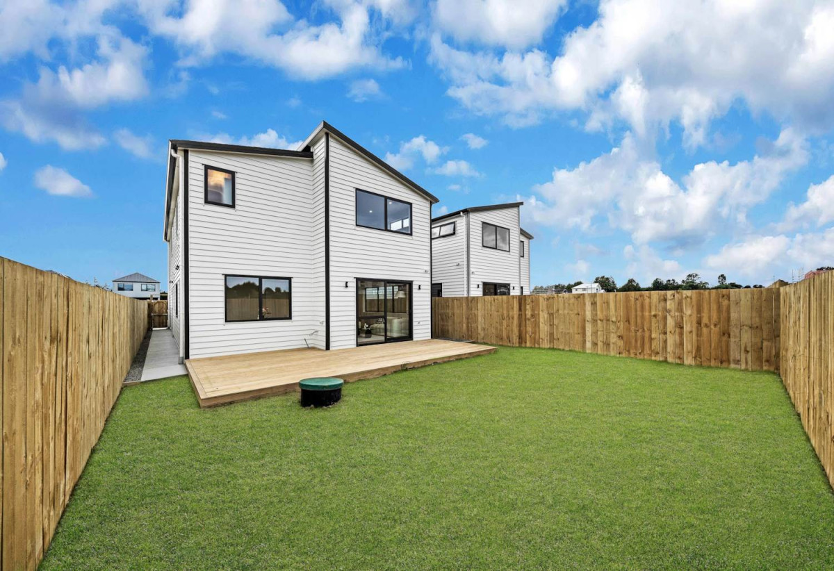 Brandnew 5 beds 4.5 baths house with garage, The ground floor features a private wing with a spacious bedroom, separate bathroom, and its own living area. 13 Star Cross Road, Karaka, Auckland