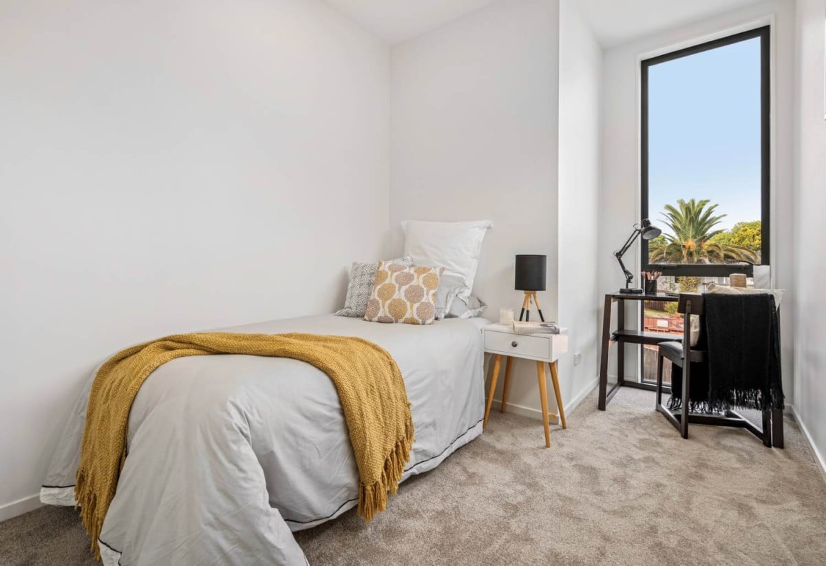 Stylish Quality-Built Townhouse–Move In or Invest, Freehold 3 bed 2 baths home with car park, no Body Corp or additional fees, Reliable tenants in place, Vacant possession possible after July 2026, 1/14 Freyberg Place, Howick, Auckland