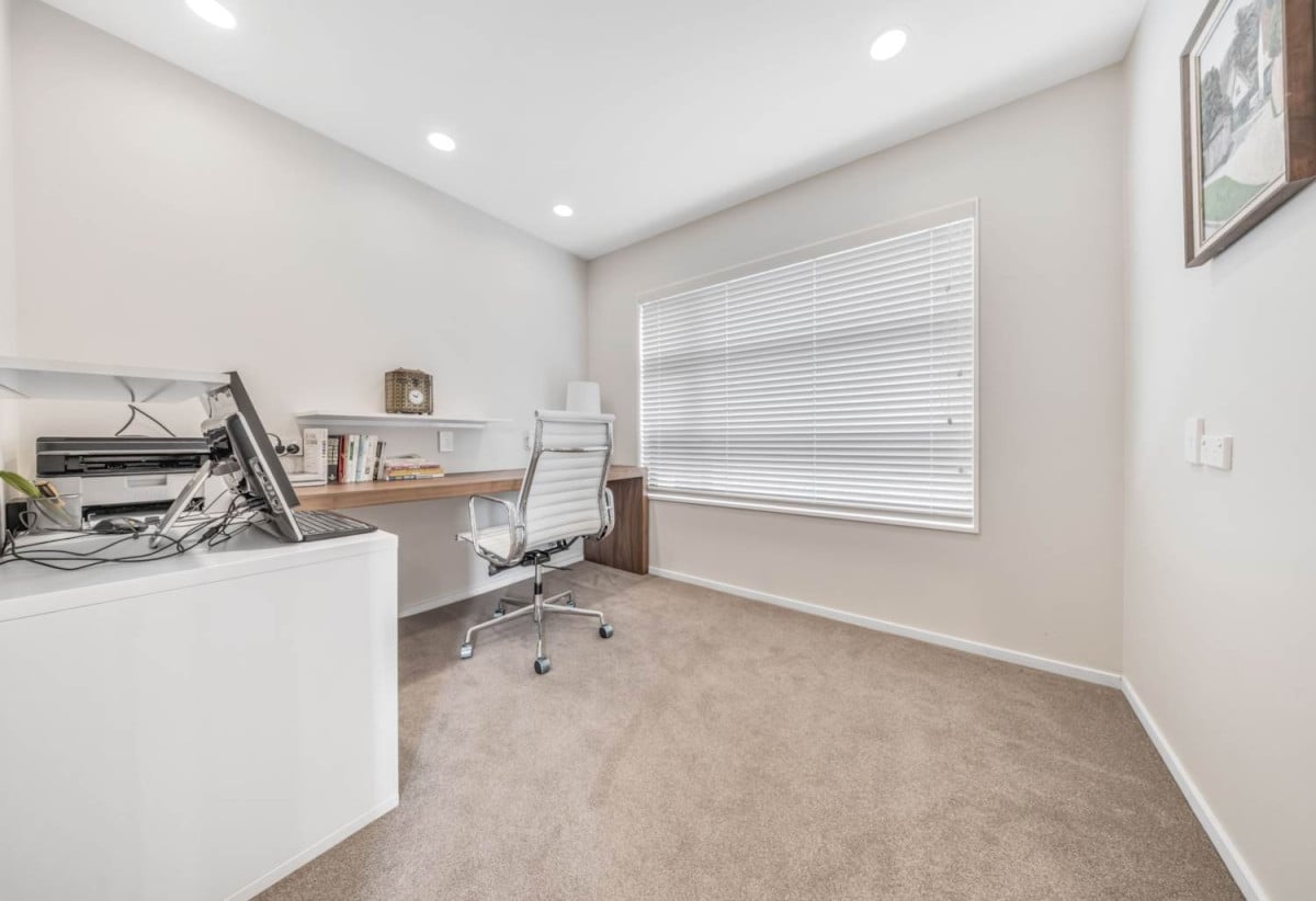 1037m2 section, Sea Views, Macleans College zone, 4 beds + Large office room 3.5 baths house with double garage, 106 Clovelly Road, Bucklands Beach, Auckland