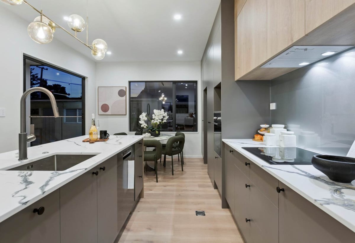 Built by Dreamhome Group, Westlake Girls’ High School zone, Brandnew 4 beds 3.5 baths home with garage, 7-9/246 Wairau Road, Glenfield, Auckland