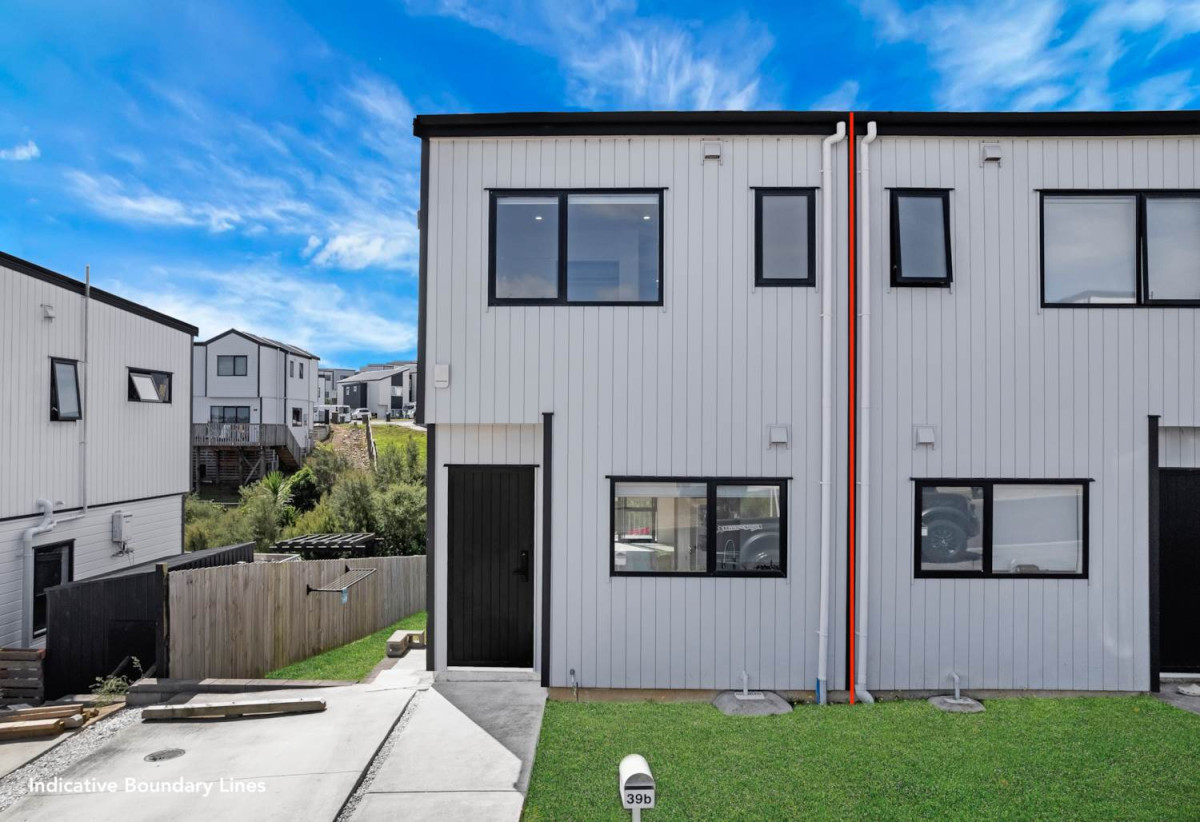 225m2 section with views, 3beds 2.5 baths home with deck, graden and car park, 39B Crestview Rise, Papakura, Auckland
