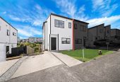 225m2 section with views, 3beds 2.5 baths home with deck, graden and car park, 39B Crestview Rise, Papakura, Auckland