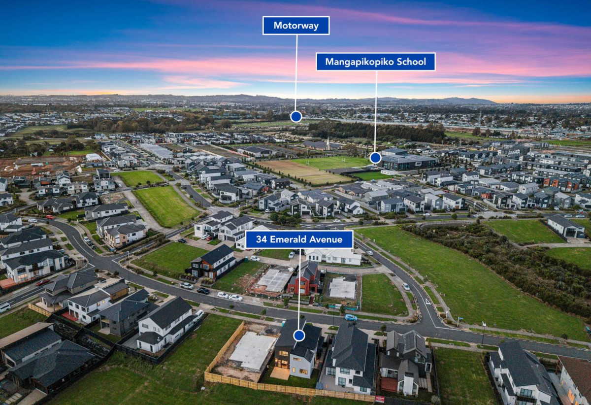 2 kitchens, Brandnew 5 beds 4.5 baths house with double garage and 1 bed granny, 34 Emerald Avenue, Karaka, Auckland