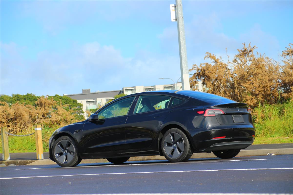 2022 Tesla Model 3 NZ GPS & CCS fast charge Sedan Automatic, Black, 24,000 km