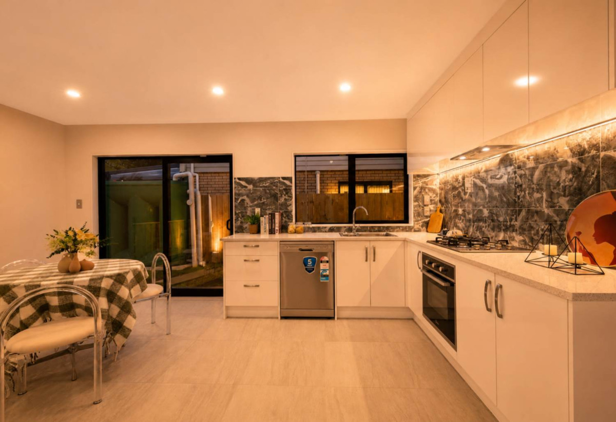 Beside the Reserv, Brandnew standalone 4 beds +study room 2.5 baths home with double garage, 2B Church Street, Otahuhu, Auckland