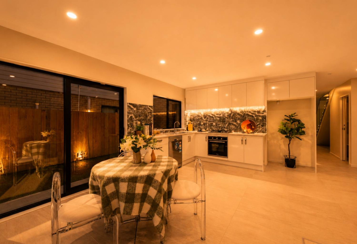 Beside the Reserv, Brandnew standalone 4 beds +study room 2.5 baths home with double garage, 2A&2B&2C Church Street, Otahuhu, Auckland