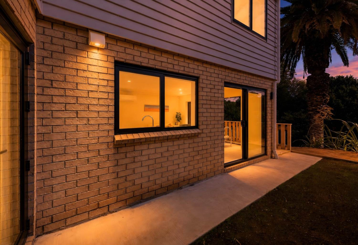 Beside the Reserv, Brandnew standalone 4 beds +study room 2.5 baths home with double garage, 2A&2B&2C Church Street, Otahuhu, Auckland