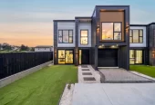 Vendors super motivated to sell, Brandnew standalone 4 beds 2.5 baths home with garage, 106B Edgewater Drive Pakuranga, Auckland
