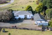 6824m2 Lifestyle section, 3 beds 1 bath house with 4 garage, 116 Chamberlain Road, Massey, Auckland
