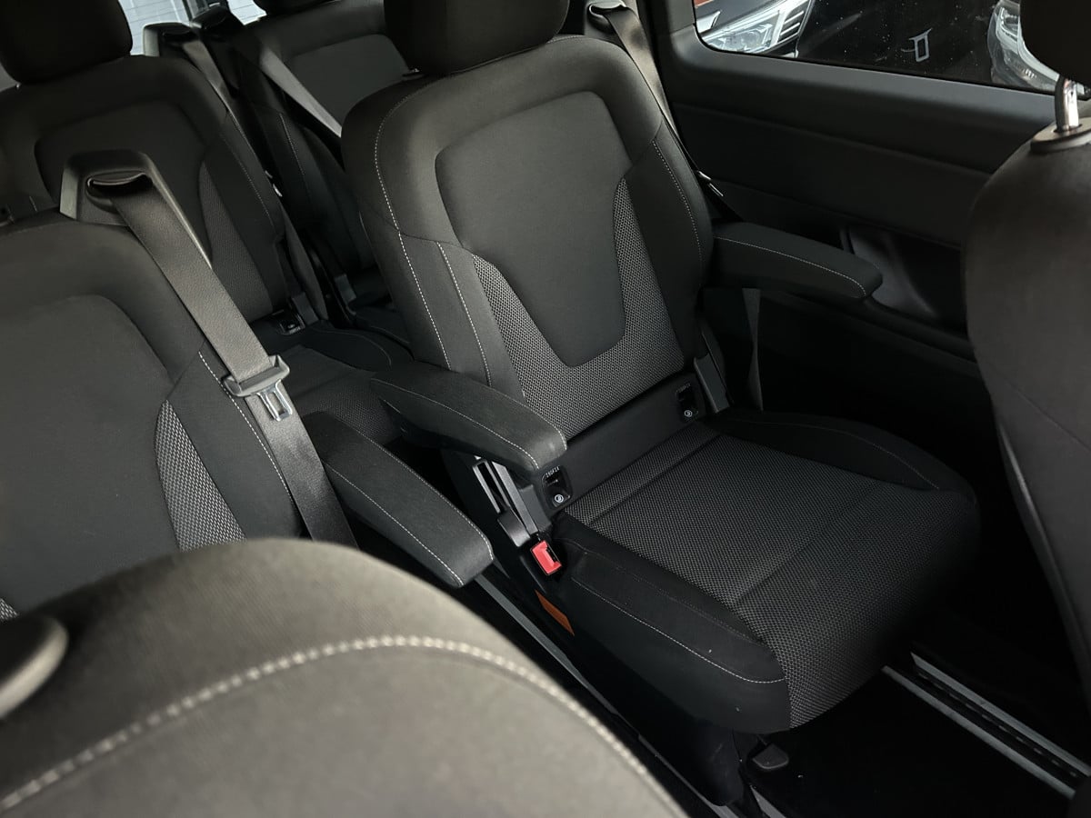 2017 Mercedes-Benz V220D 7-Seater | Luxury Diesel MPV