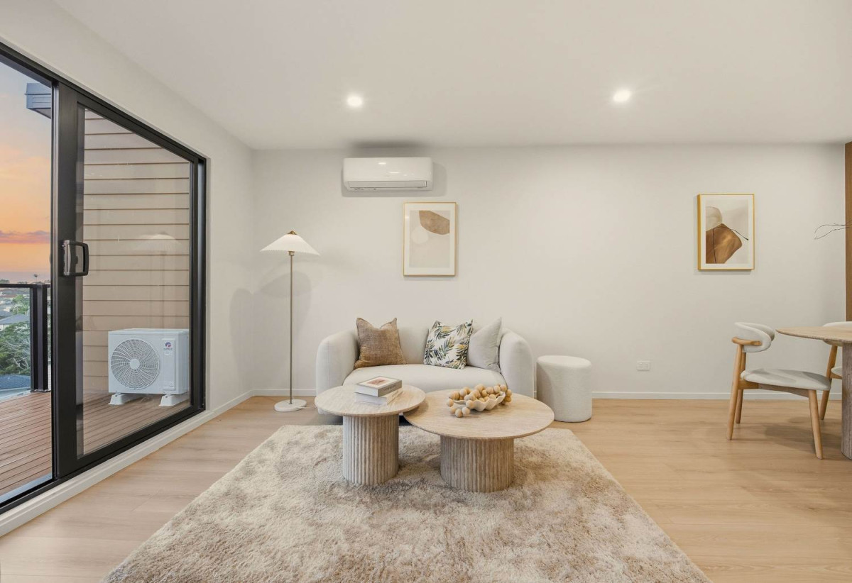 Must sell, 10 Year Stamford Building Warranty Insurance, Brandnew 4 beds 2.5 baths house with garage, Lot4/145 Albany Highway, Albany, Auckland