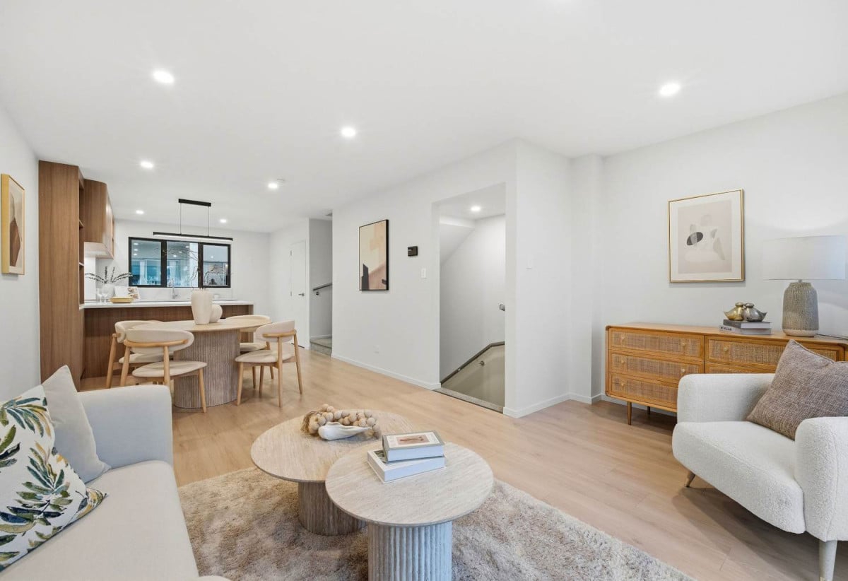 Must sell, 10 Year Stamford Building Warranty Insurance, Brandnew 4 beds 2.5 baths house with garage, Lot3/145 Albany Highway, Albany, Auckland