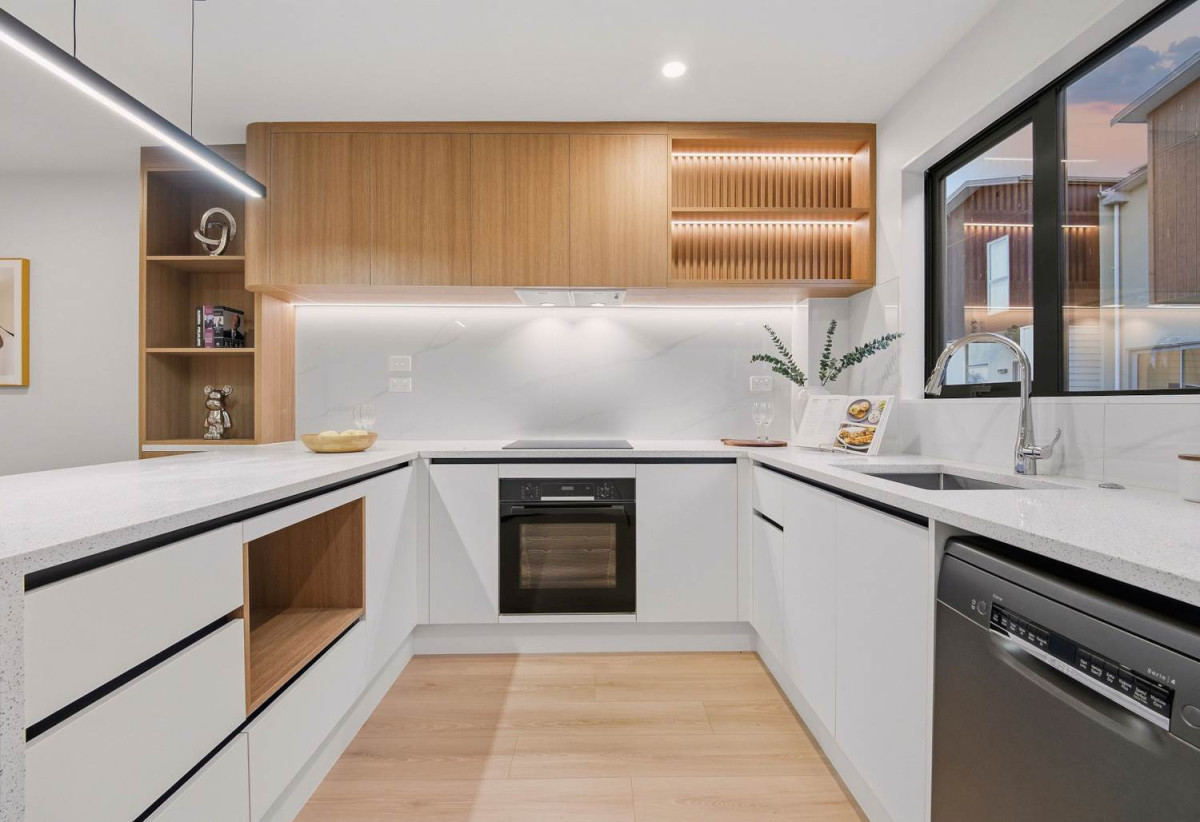 Must sell, 10 Year Stamford Building Warranty Insurance, Brandnew 4 beds 2.5 baths house with garage, Lot3/145 Albany Highway, Albany, Auckland