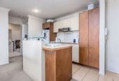 Triple Grammar school zone (AGS, AGGS, MAGS), 80m2 Freehold 2 beds 2 baths apartment with car park, 2M/160 Symonds Street, Grafton, Auckland