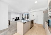 Public Trust is highly motivated, and this property is seriously for sale. 3 beds 2 baths apartment with 2 car parks, 120m2 floor area, 10/130 Stancombe Road, Flat Bush, Auckland