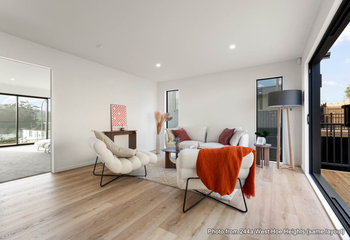 Built by Mars Living Construction and backed by a 10-Year Master Build Guarantee, 227m2 Brandnew 5 beds 3 baths house with double garage on 451m2 section, central air-conditioning, 242B West Hoe Heights, Orewa, Auckland