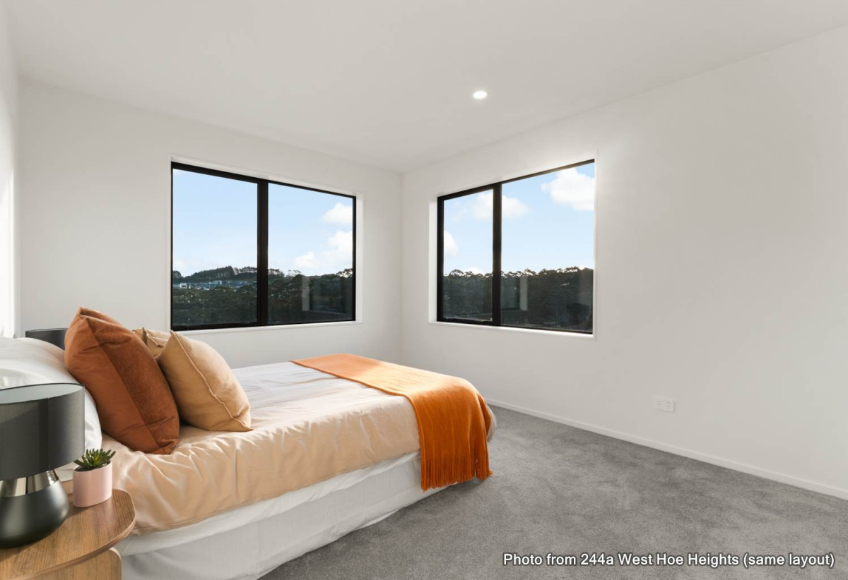 Built by Mars Living Construction and backed by a 10-Year Master Build Guarantee, 227m2 Brandnew 5 beds 3 baths house with double garage on 451m2 section, central air-conditioning, 242B West Hoe Heights, Orewa, Auckland