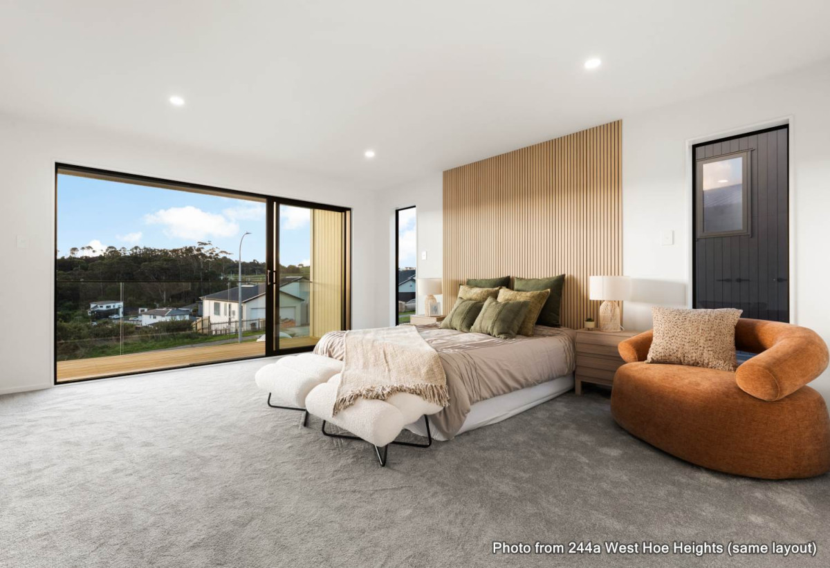 Built by Mars Living Construction and backed by a 10-Year Master Build Guarantee, 227m2 Brandnew 5 beds 3 baths house with double garage on 451m2 section, central air-conditioning, 242B West Hoe Heights, Orewa, Auckland