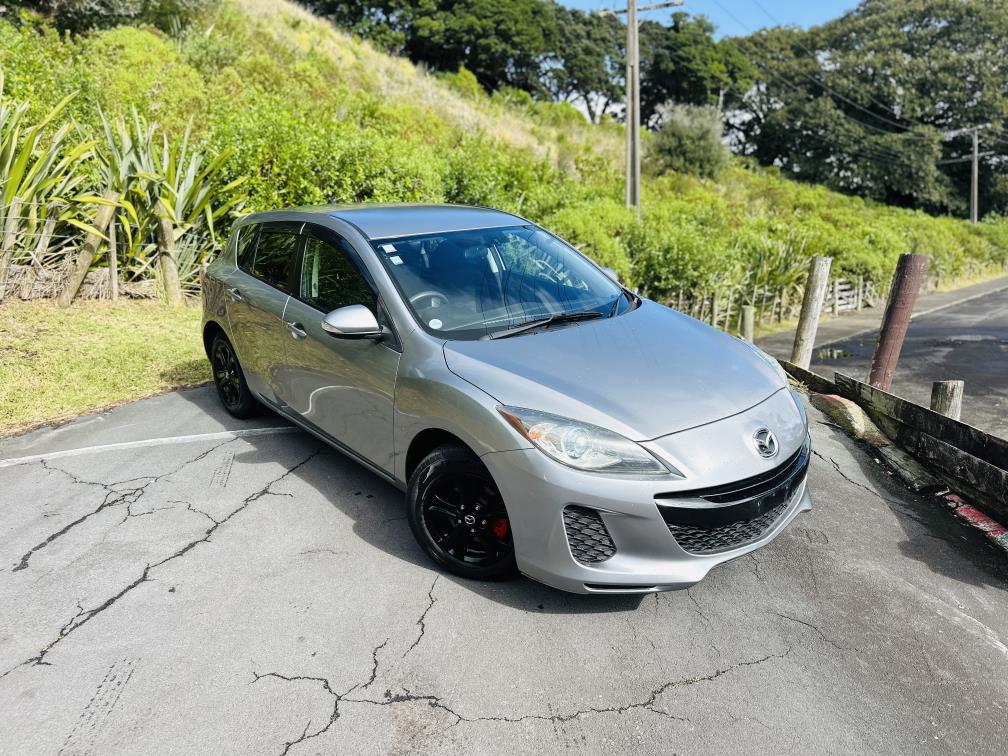 2013 Mazda Axela SPORTS !! SKYACTIVE ENGINE !! Hatchback Tiptronic, New Import, 2,000 cc, 46,350 km